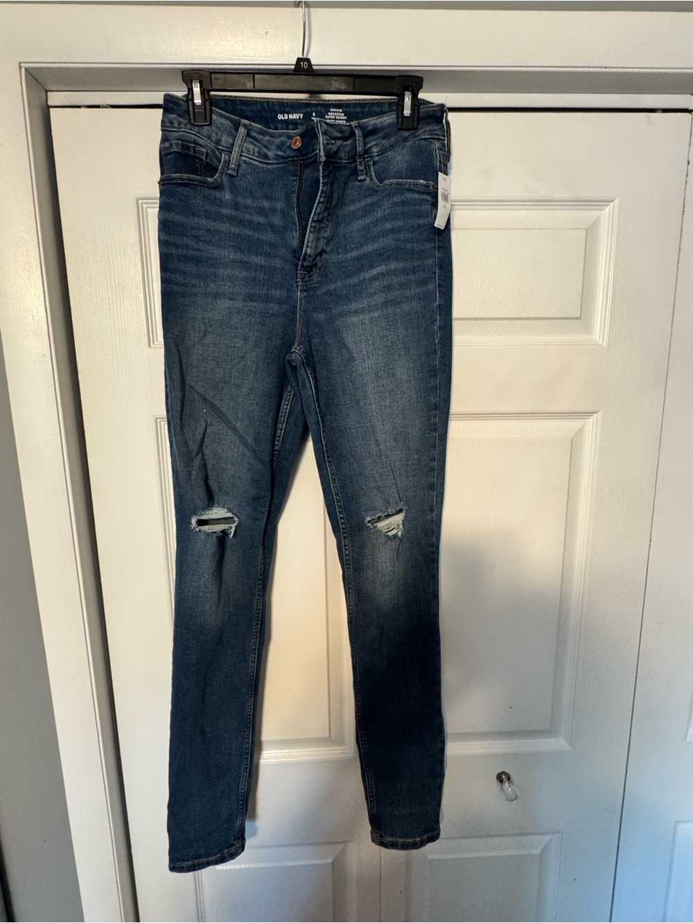Old Navy Medium Wash Skinny Jeans with Knee Rips